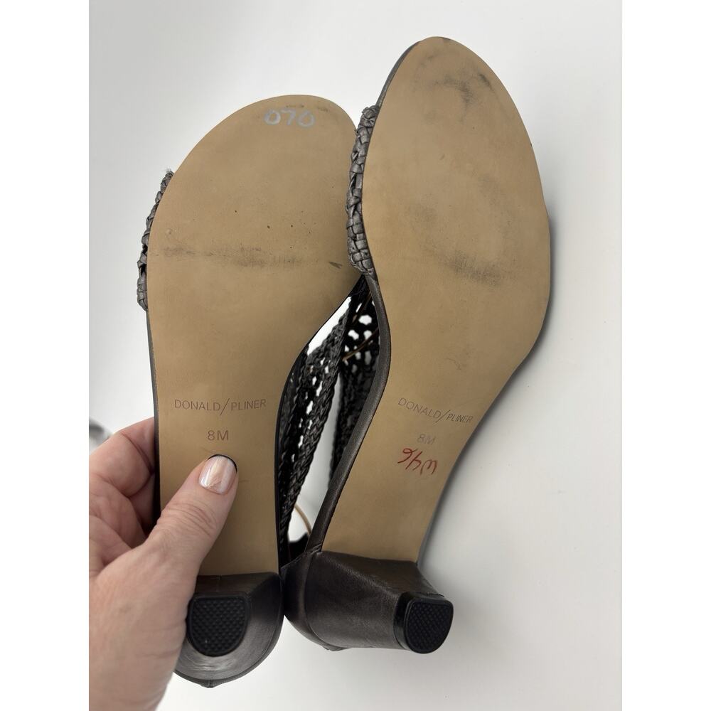 Donald Pliner Verona 2 Heels Sandals Pewter Grey Leather Size 8 M Basketweave - Picture 8 of 14